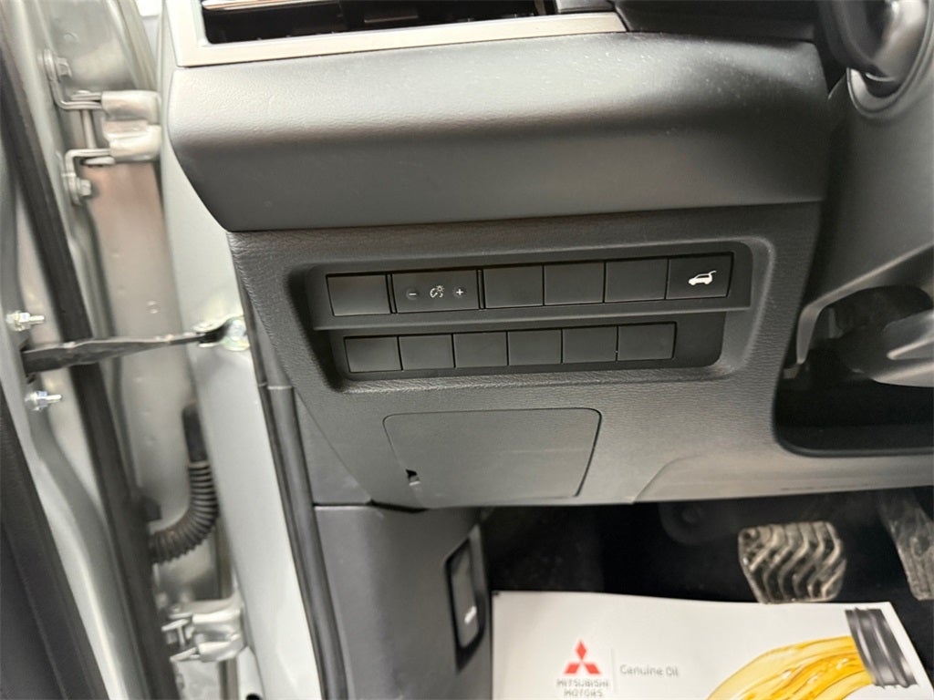 2024 Mitsubishi Outlander SEL