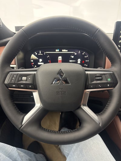 2025 Mitsubishi Outlander SEL