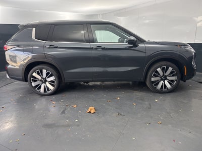 2025 Mitsubishi Outlander SEL