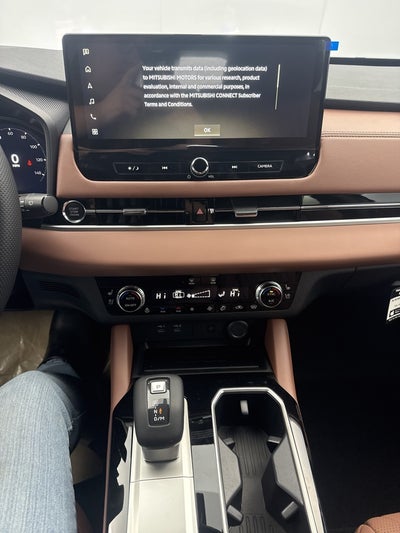 2025 Mitsubishi Outlander SEL