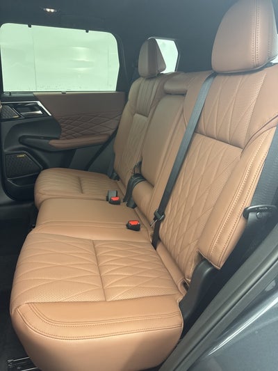 2025 Mitsubishi Outlander SEL