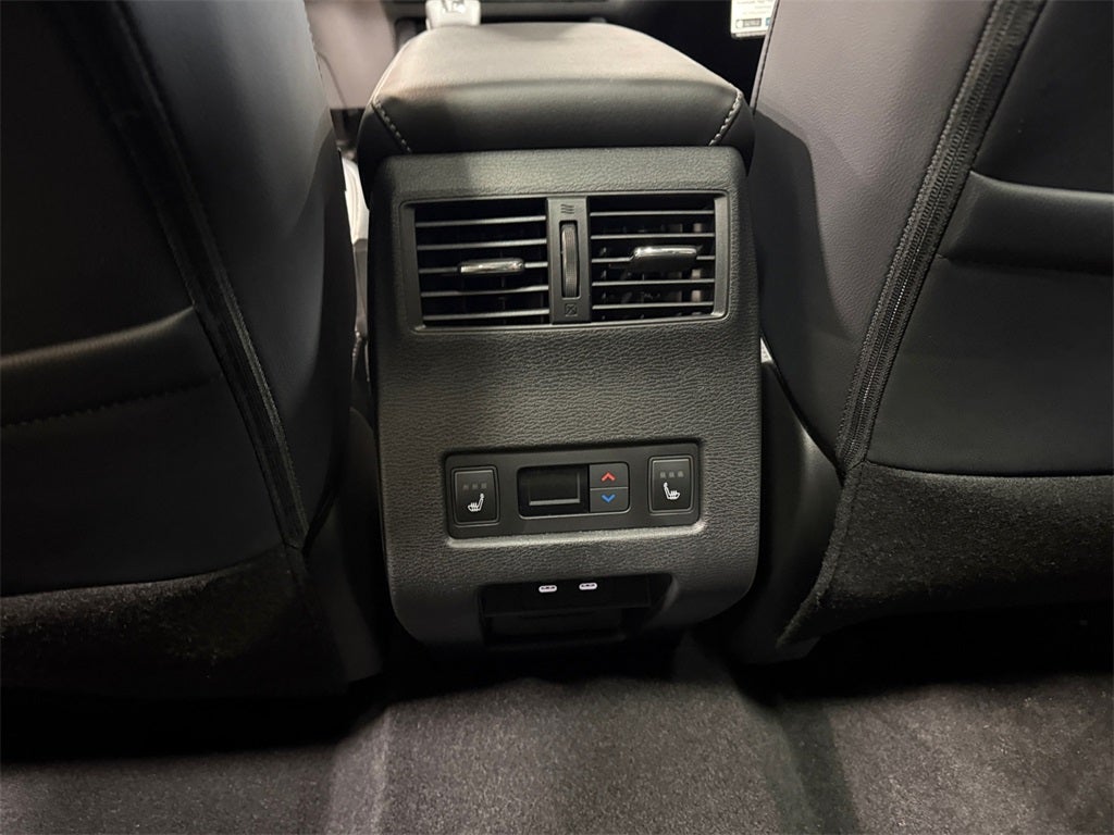 2025 Mitsubishi Outlander SEL