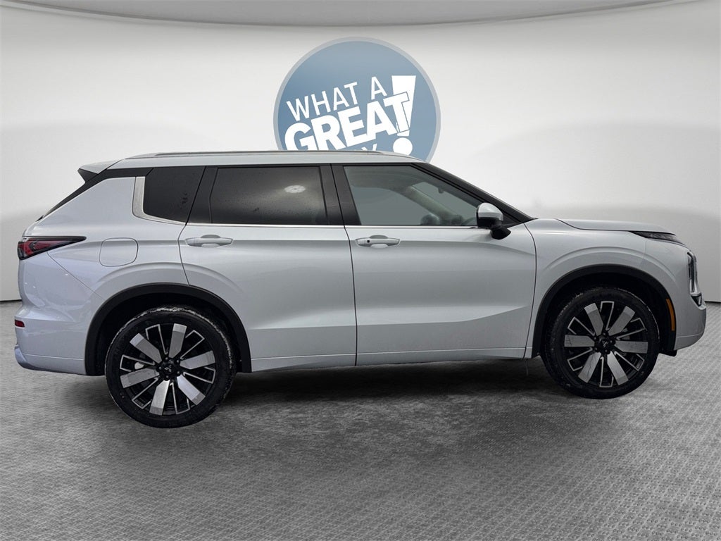 2026 Mitsubishi Outlander SEL