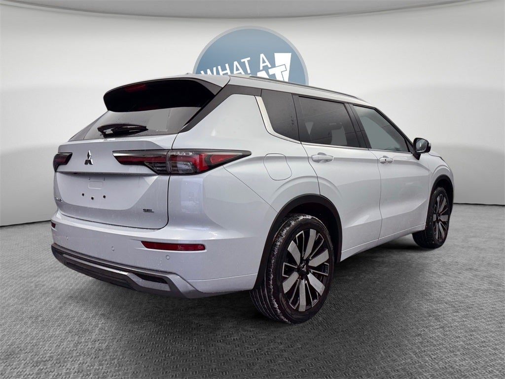 2026 Mitsubishi Outlander SEL
