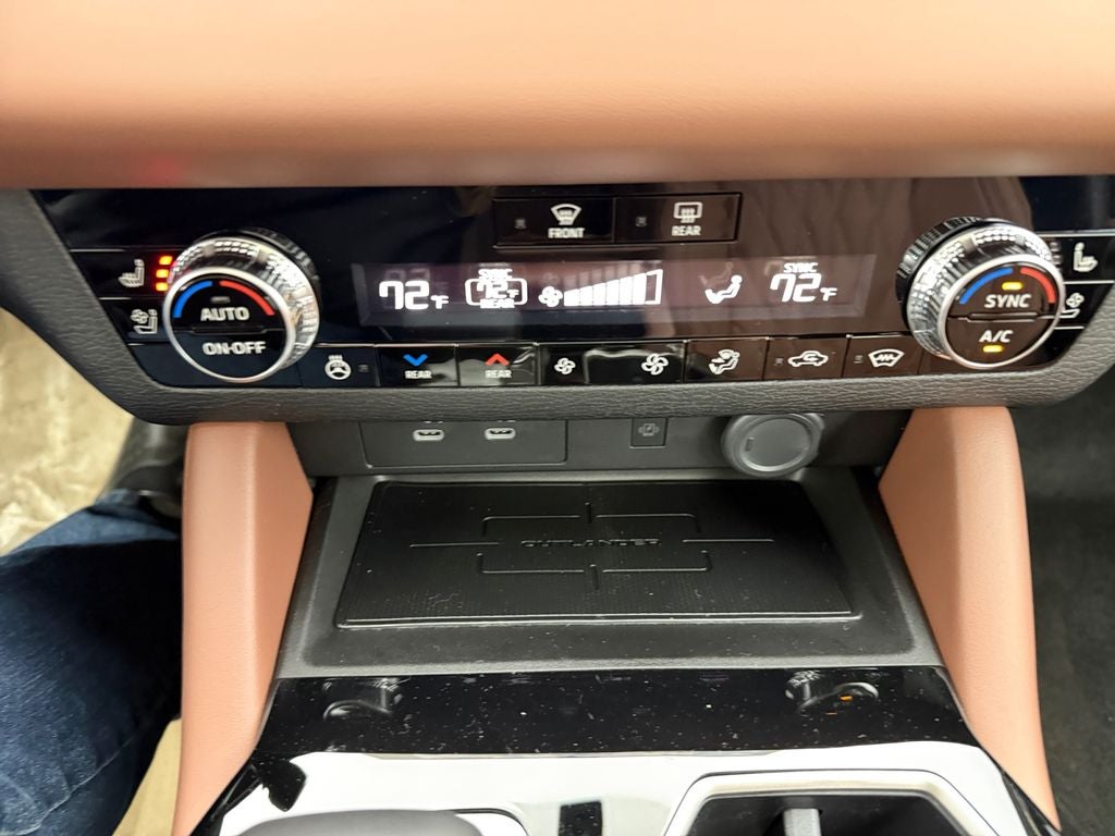 2026 Mitsubishi Outlander SEL