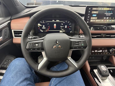 2026 Mitsubishi Outlander SEL