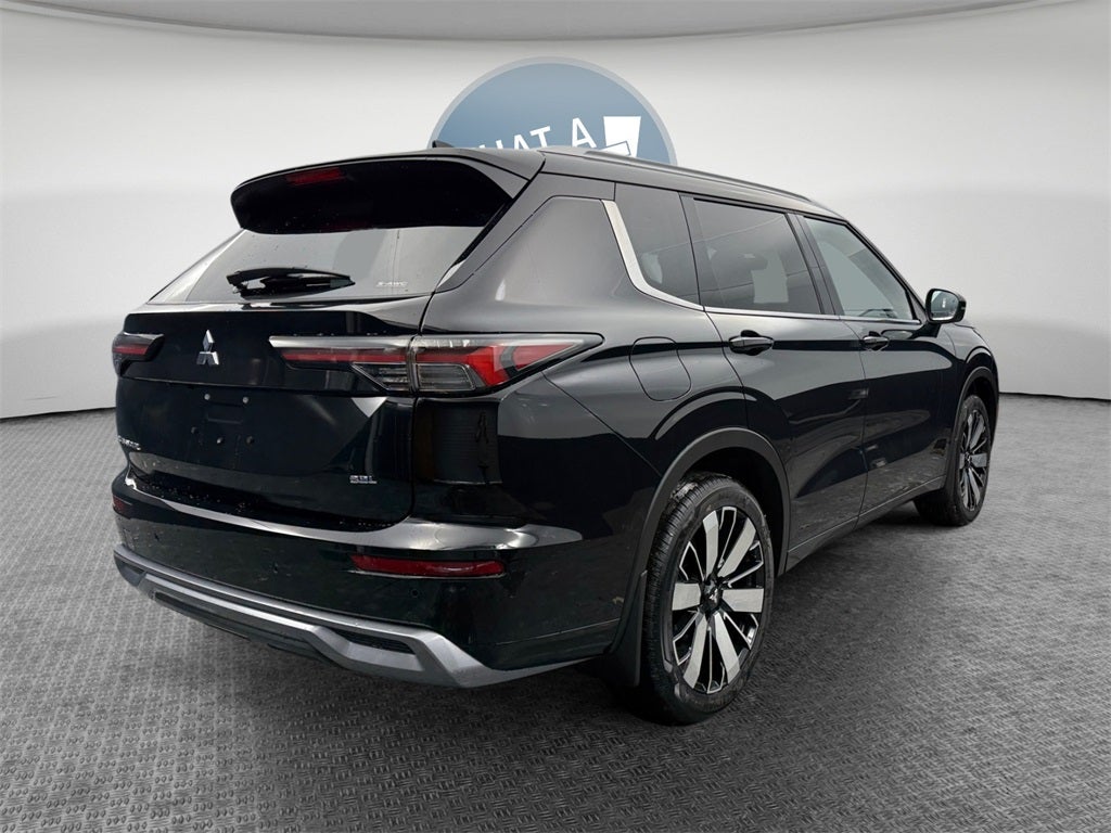 2026 Mitsubishi Outlander SEL