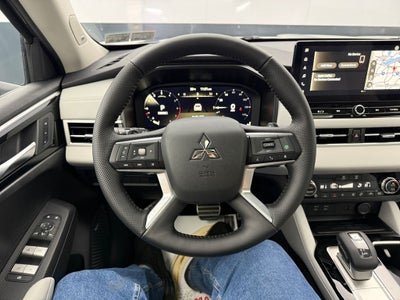 2026 Mitsubishi Outlander SEL