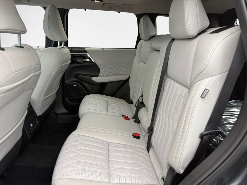 2026 Mitsubishi Outlander SEL