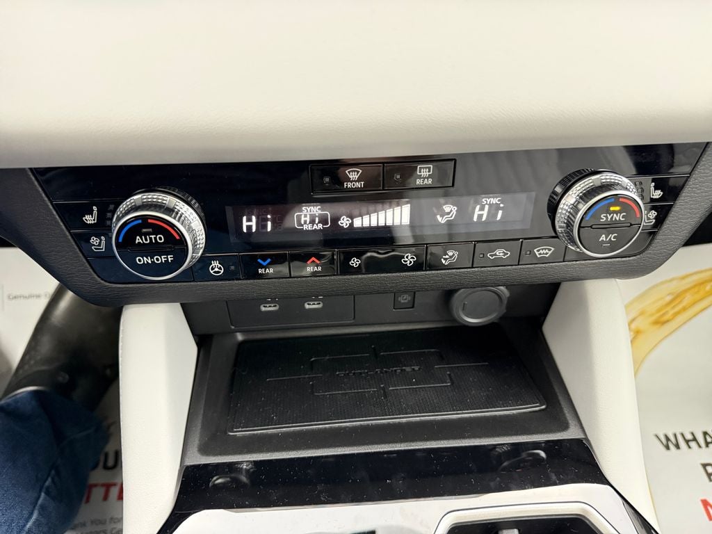 2026 Mitsubishi Outlander SEL