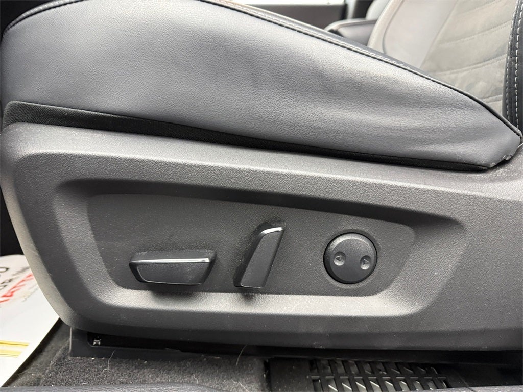 2024 Mitsubishi Outlander PHEV SE