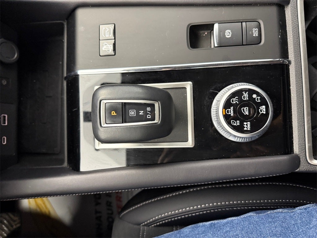 2024 Mitsubishi Outlander PHEV SE