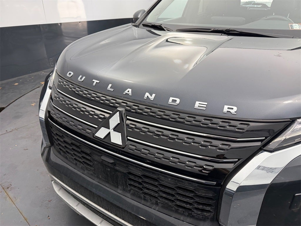 2024 Mitsubishi Outlander PHEV SE