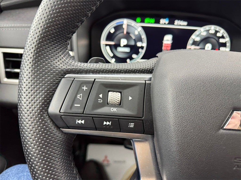 2024 Mitsubishi Outlander PHEV SE