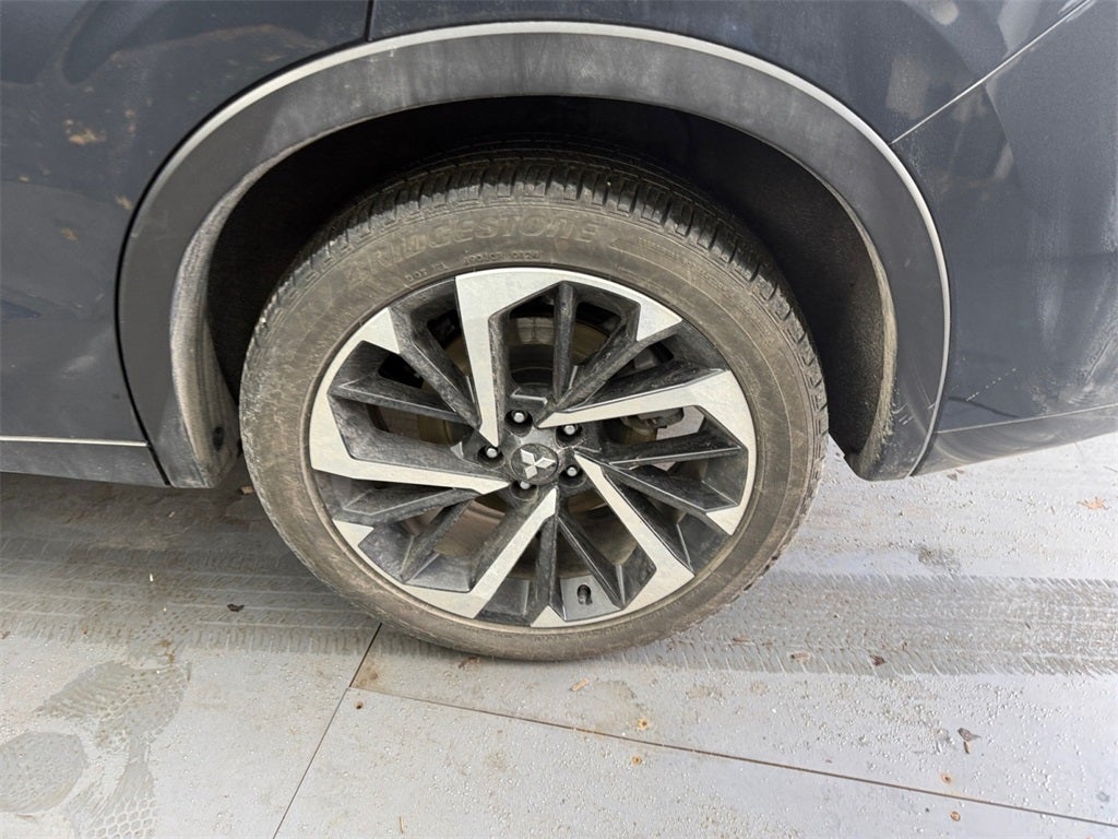 2024 Mitsubishi Outlander PHEV SE