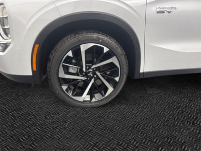 2025 Mitsubishi Outlander PHEV SE