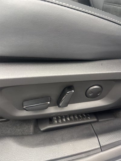 2025 Mitsubishi Outlander PHEV SE