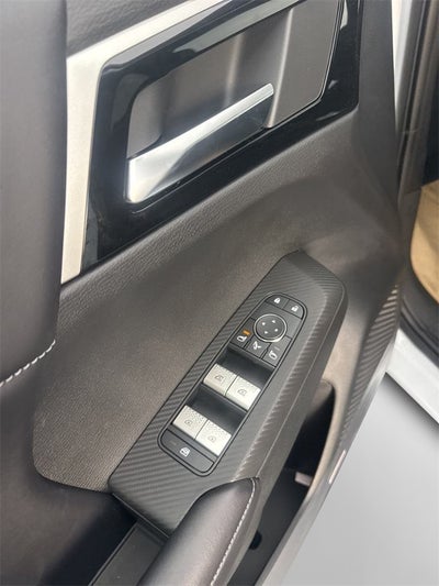 2025 Mitsubishi Outlander PHEV SE