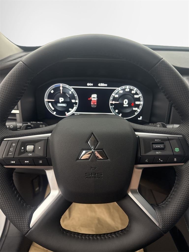 2025 Mitsubishi Outlander PHEV SE