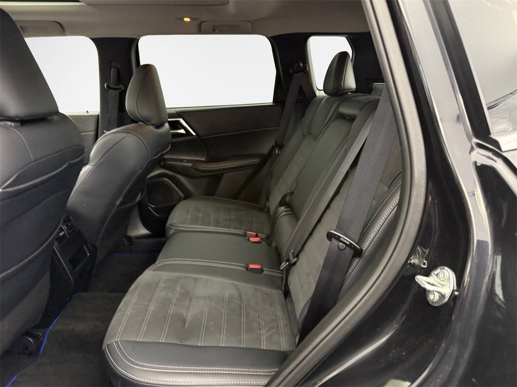 2025 Mitsubishi Outlander PHEV SE