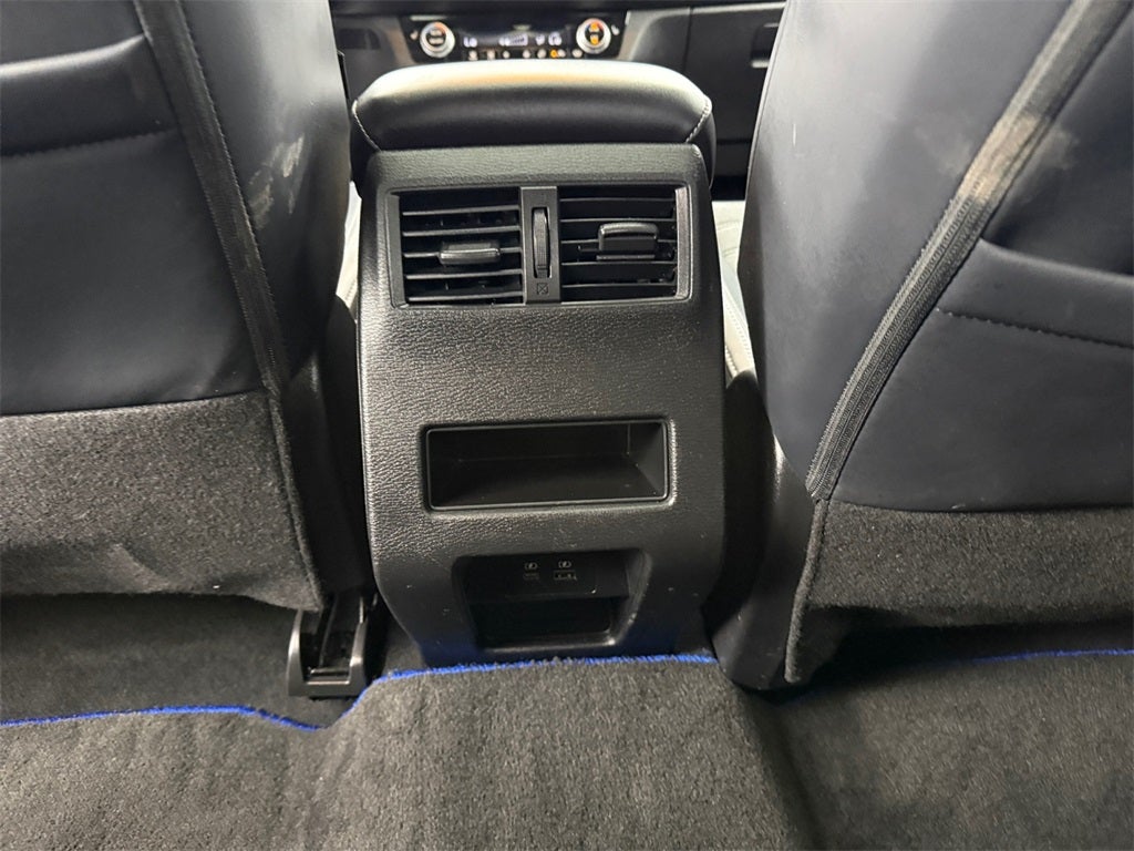 2025 Mitsubishi Outlander PHEV SE