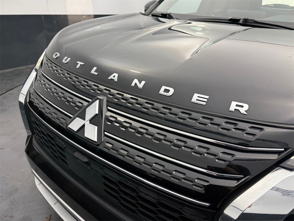 2025 Mitsubishi Outlander PHEV SE