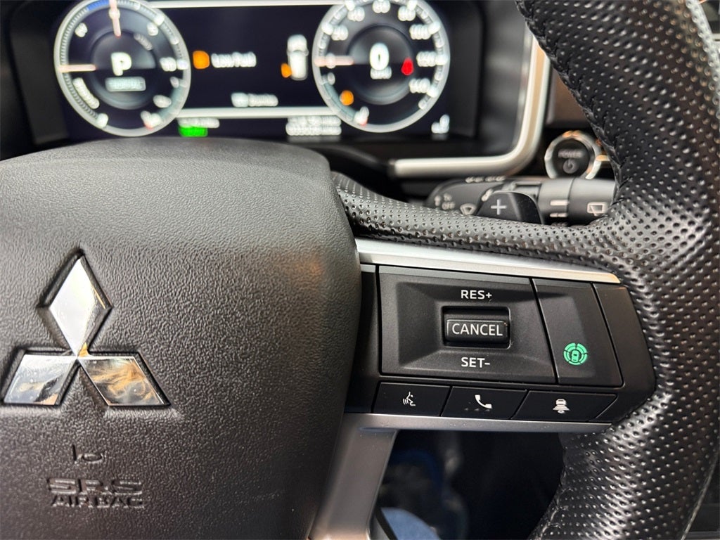 2025 Mitsubishi Outlander PHEV SE