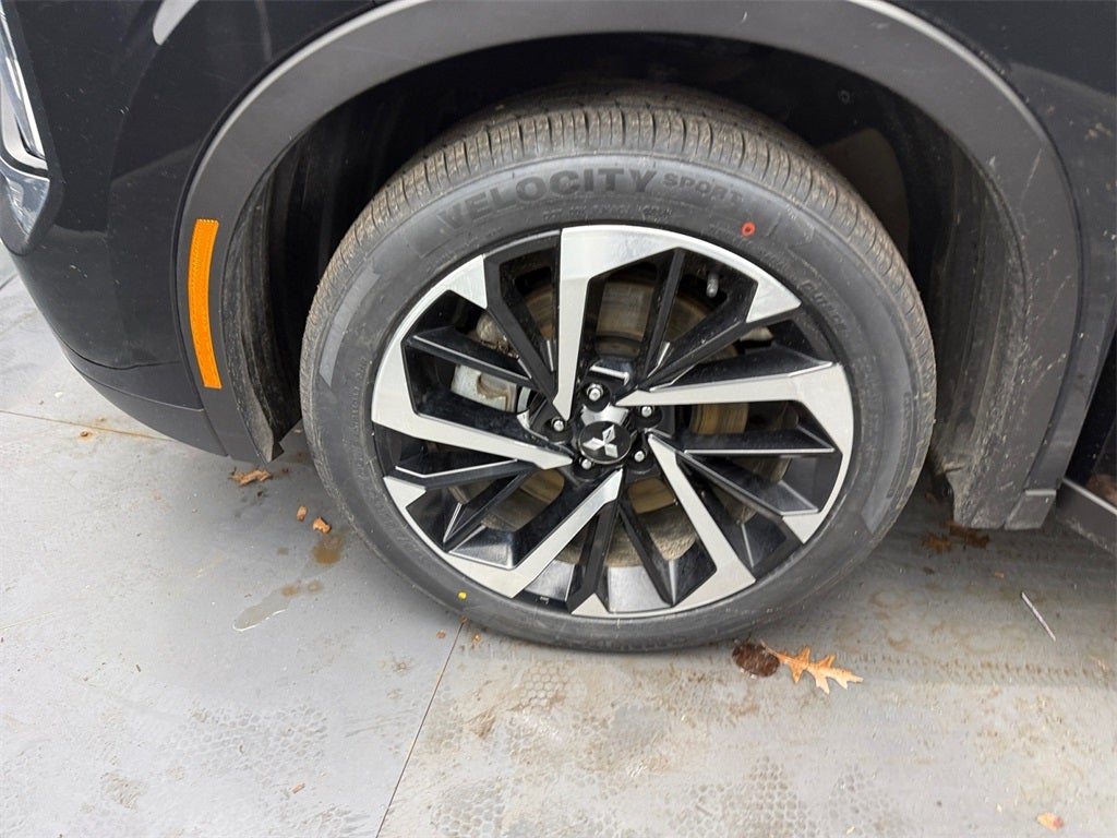 2025 Mitsubishi Outlander PHEV SE