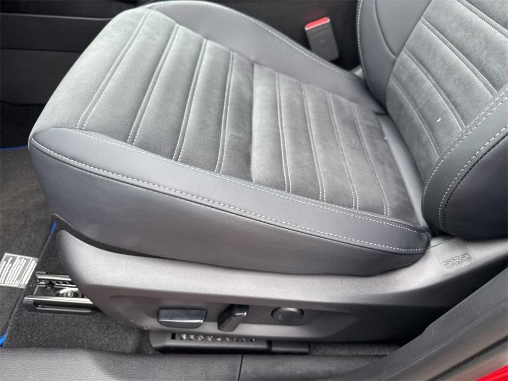 2025 Mitsubishi Outlander PHEV SE