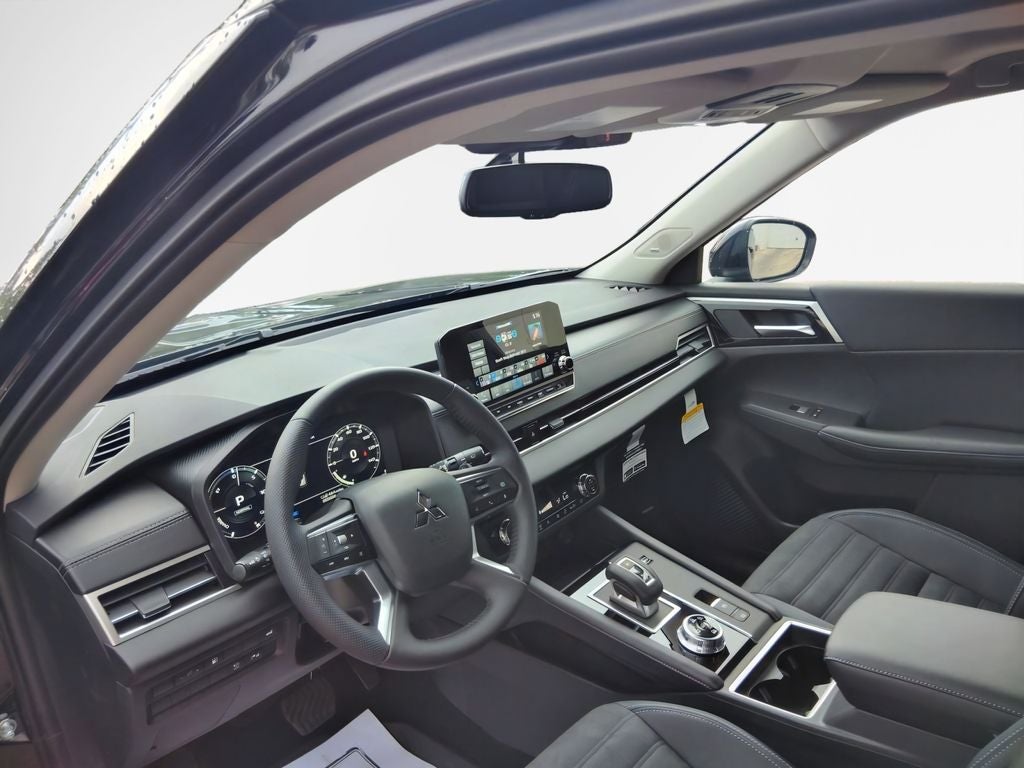 2025 Mitsubishi Outlander PHEV SE