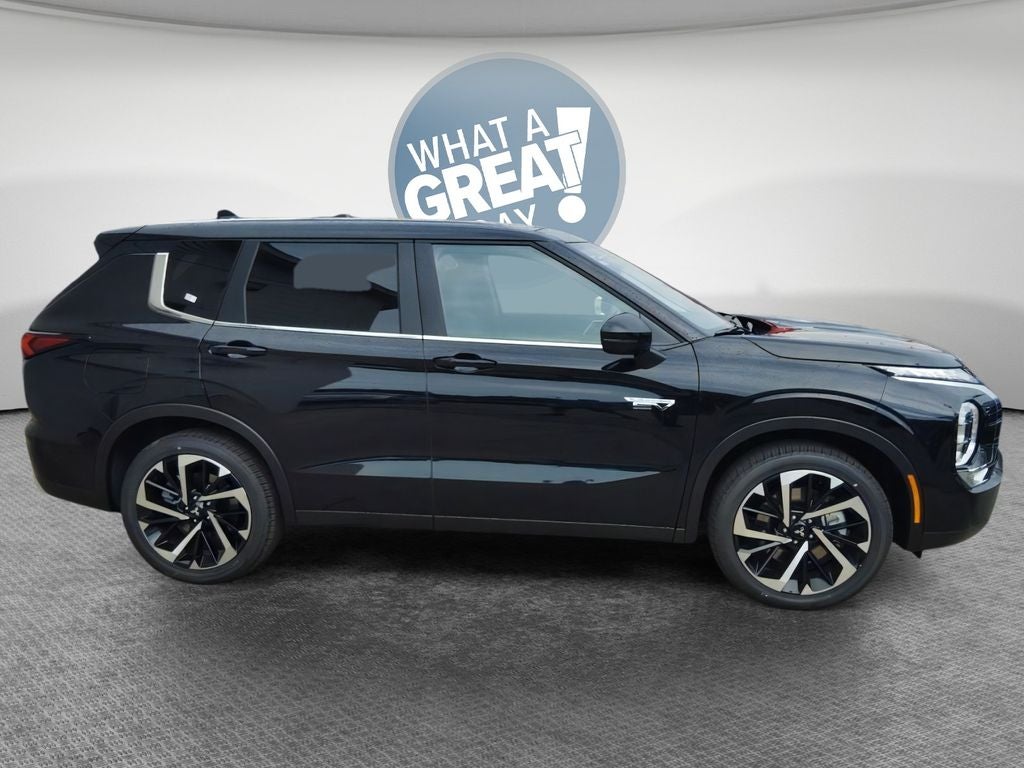 2025 Mitsubishi Outlander PHEV SE