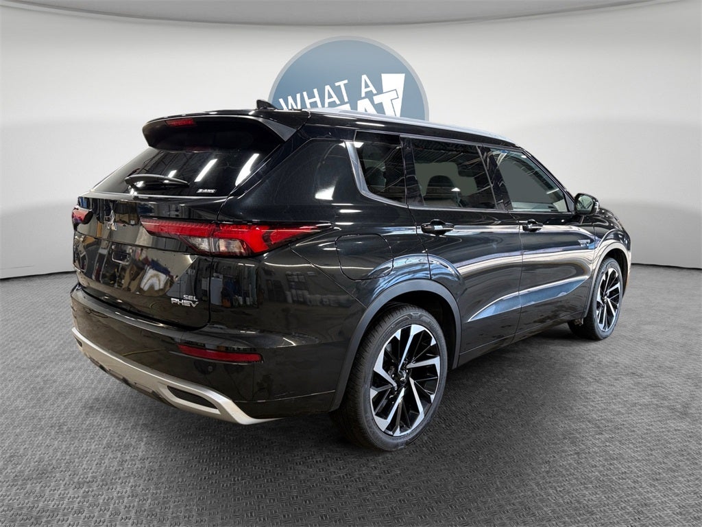 2023 Mitsubishi Outlander PHEV SEL