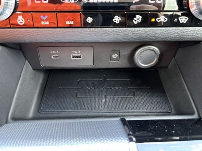 2025 Mitsubishi Outlander PHEV Base