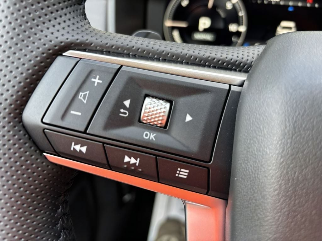 2025 Mitsubishi Outlander PHEV Base