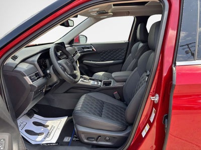 2025 Mitsubishi Outlander PHEV Base