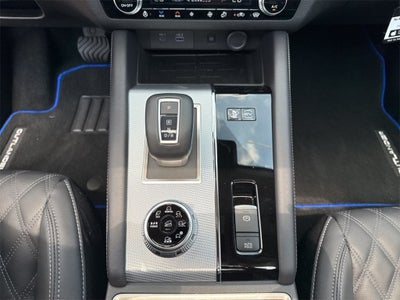 2025 Mitsubishi Outlander PHEV SEL