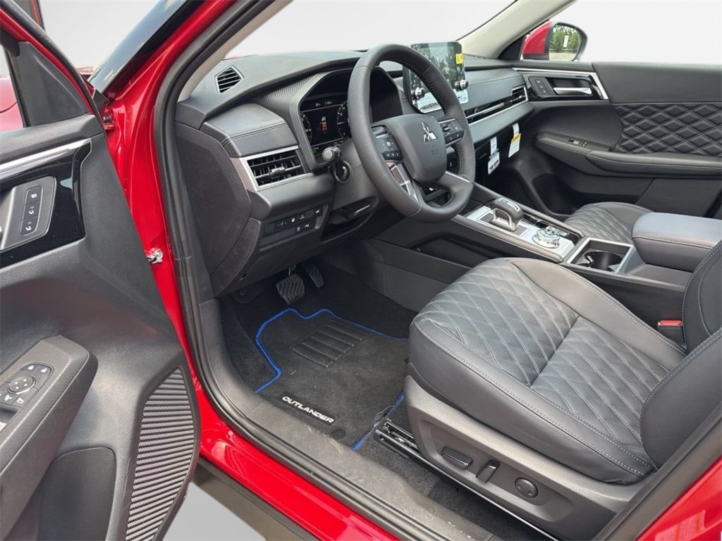 2025 Mitsubishi Outlander PHEV SEL