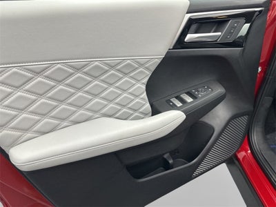 2025 Mitsubishi Outlander PHEV SEL