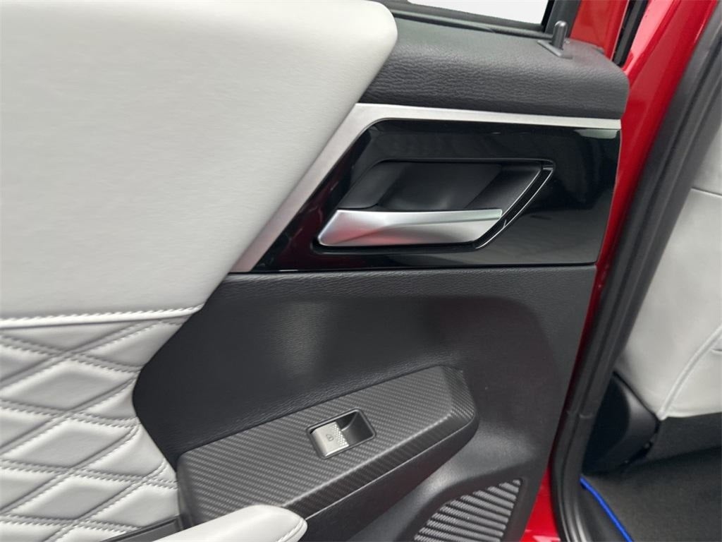 2025 Mitsubishi Outlander PHEV SEL