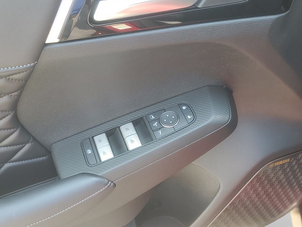 2026 Mitsubishi Outlander PHEV SEL Black Edition