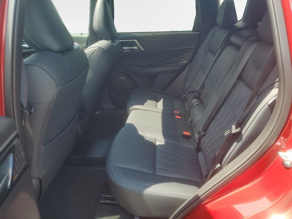 2026 Mitsubishi Outlander PHEV SEL Black Edition