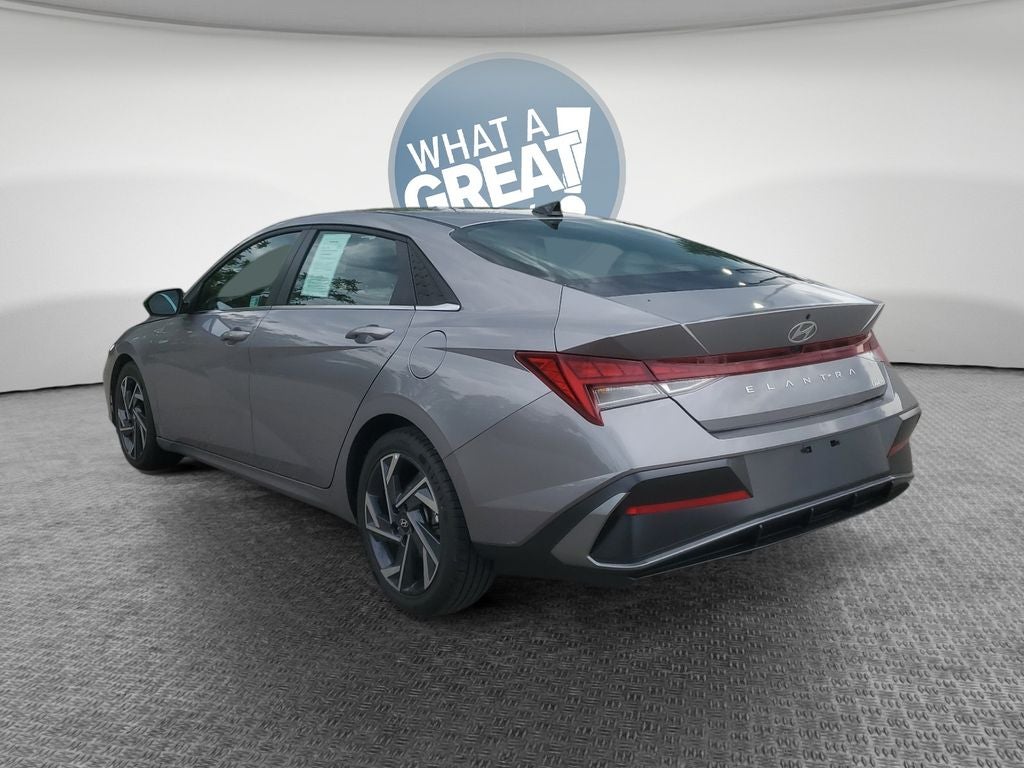 2025 Hyundai Elantra Limited