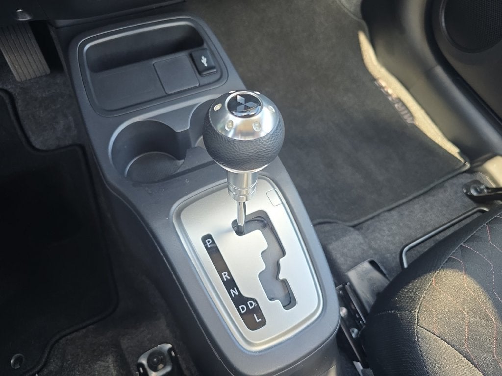 2024 Mitsubishi Mirage ES